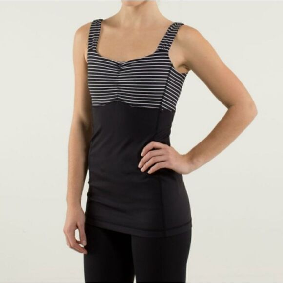 Lululemon Athletica Aria II Black and White Striped Tank Top Size 2 - Picture 1 of 11